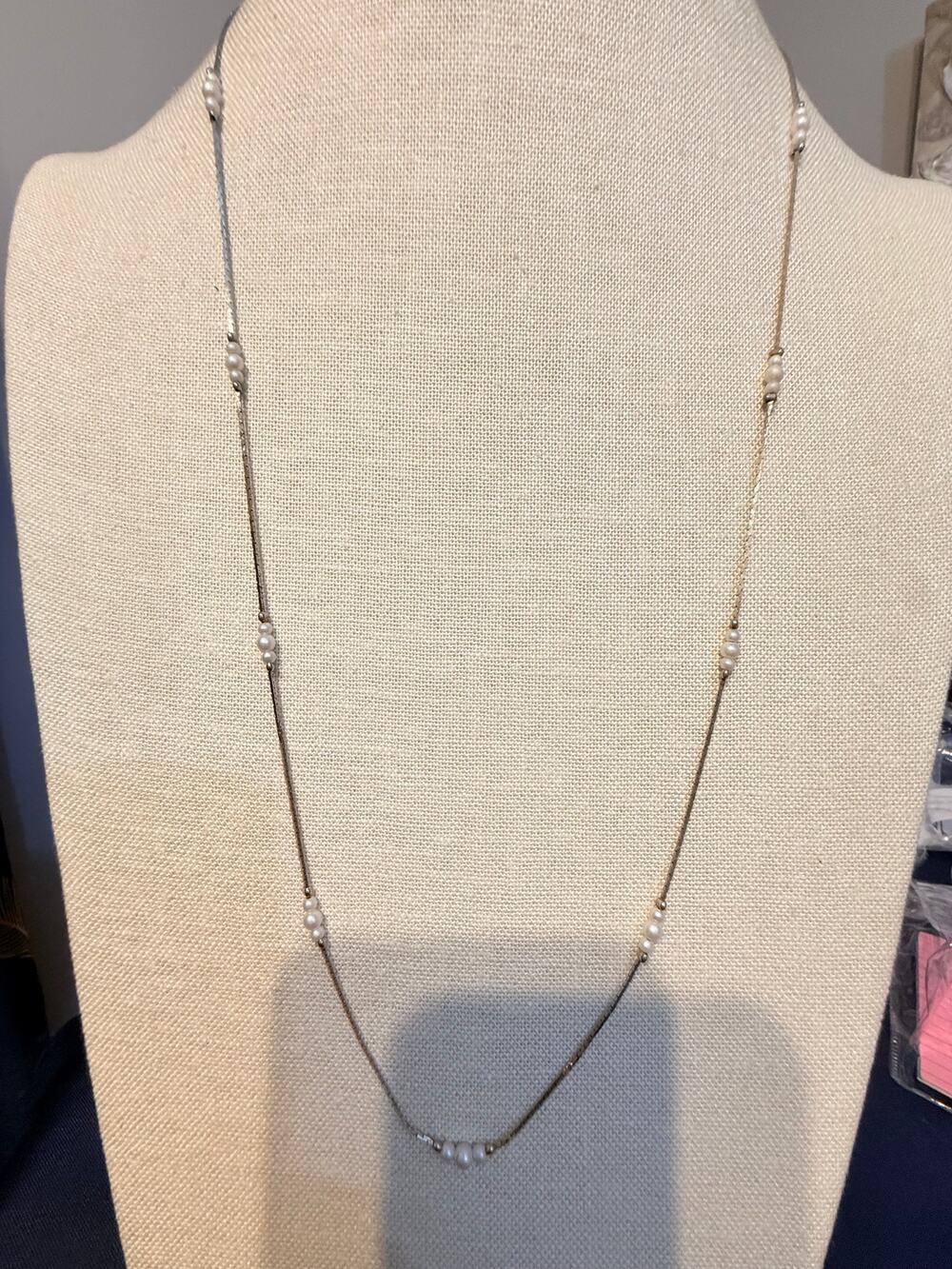 Vintage Faux Pearl Station Necklace 30
